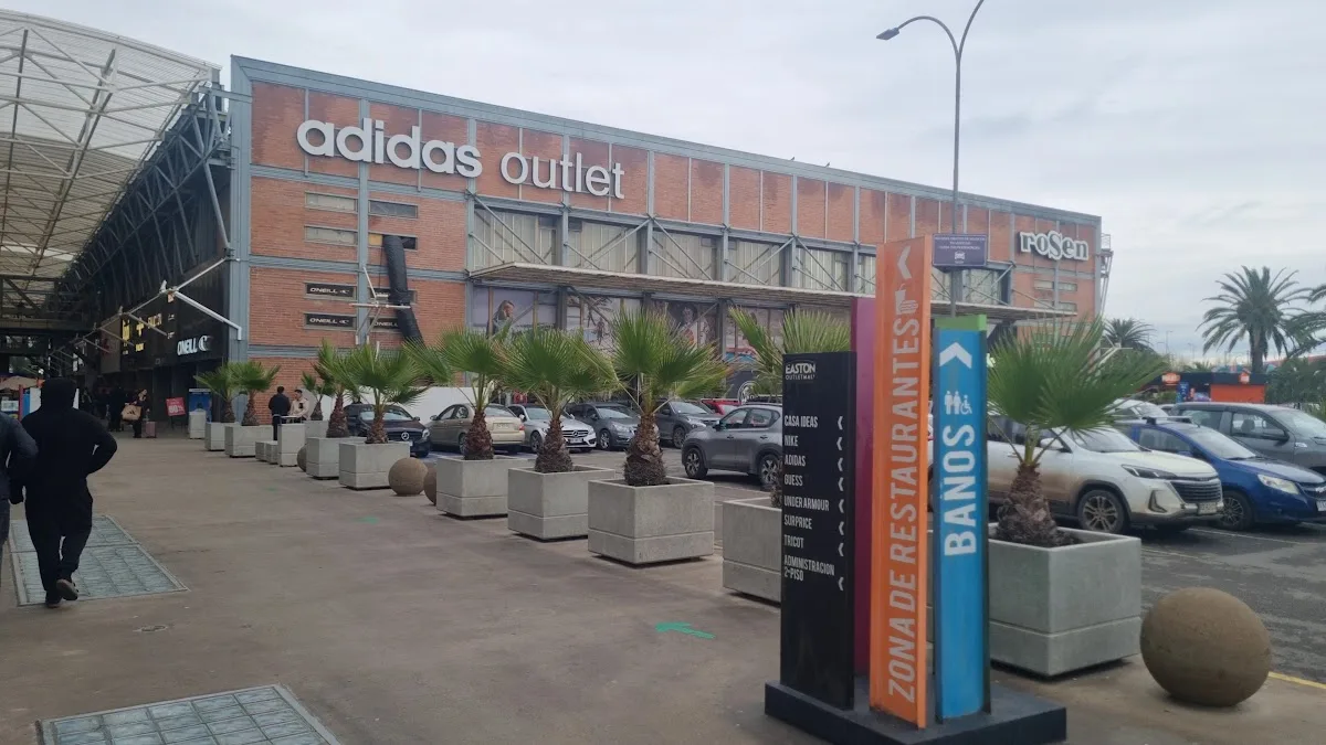 Easton Outlet Mall